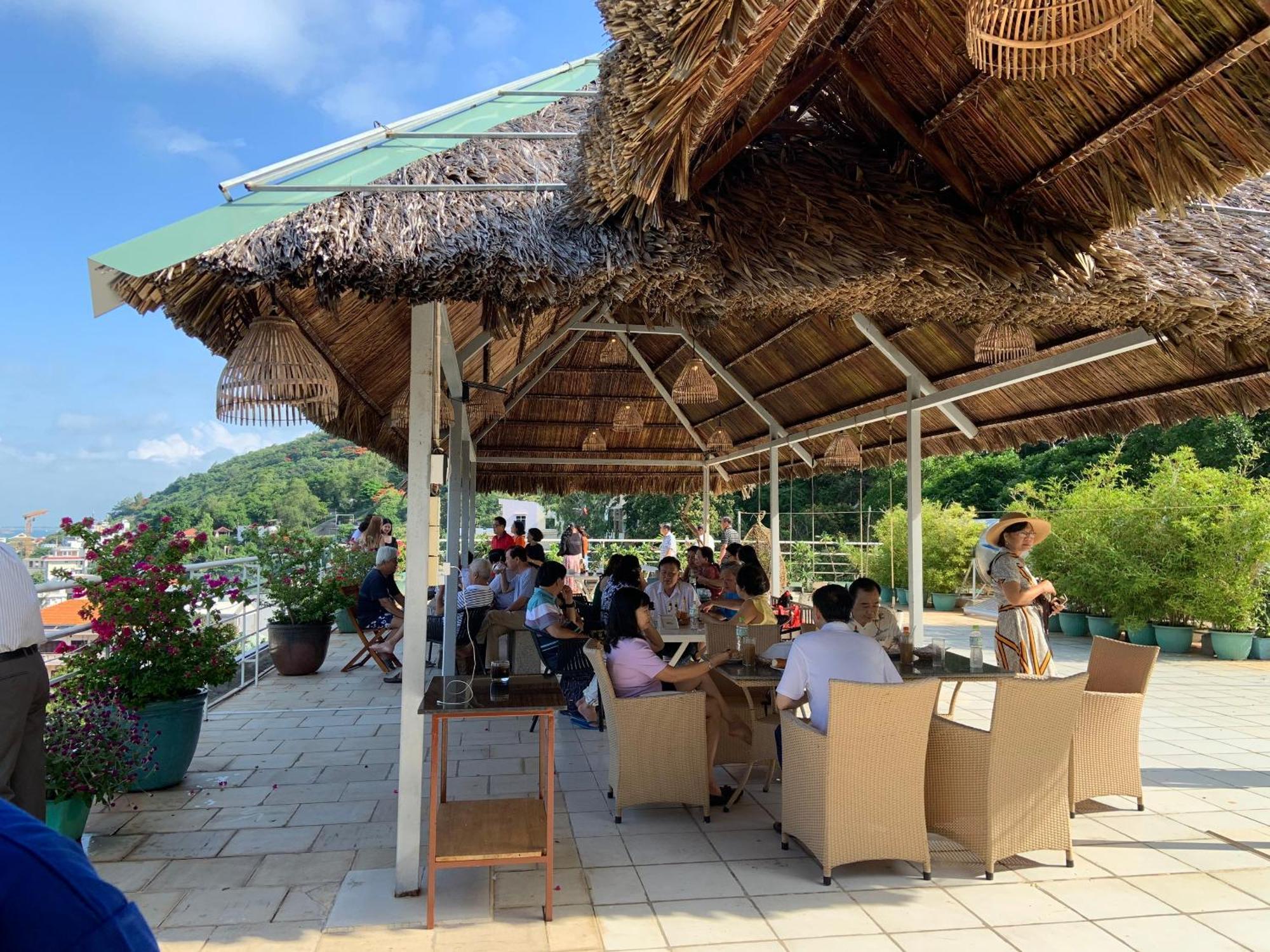 Ananas Beach Hotel Vung Tau Bagian luar foto