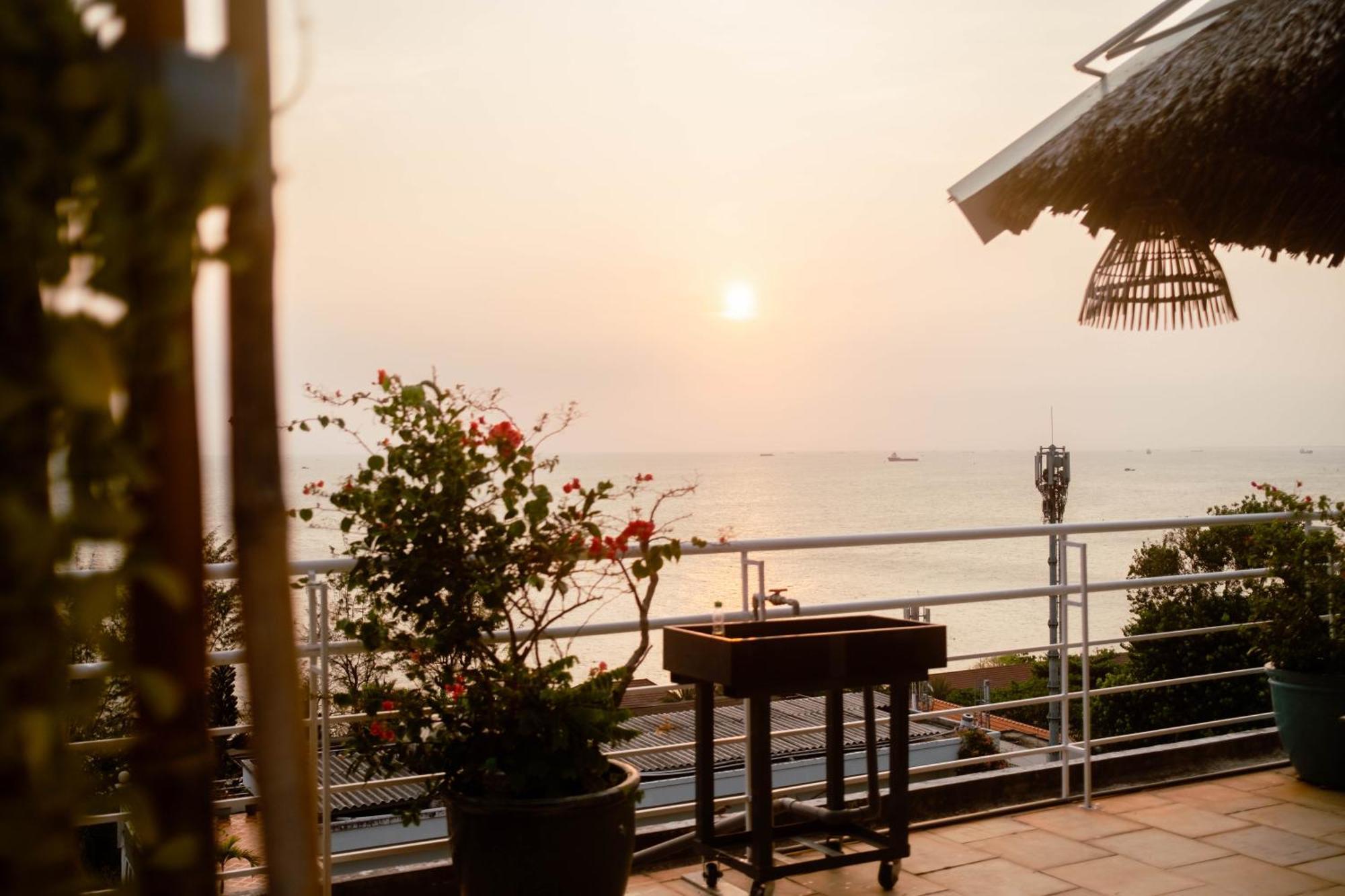 Ananas Beach Hotel Vung Tau Bagian luar foto